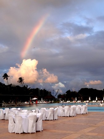 Um belo arco-iris no entardecer - Club Med Trancoso