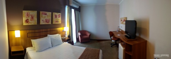 Foto panorâmica do quarto do Hotel Comfort Ibirapuera