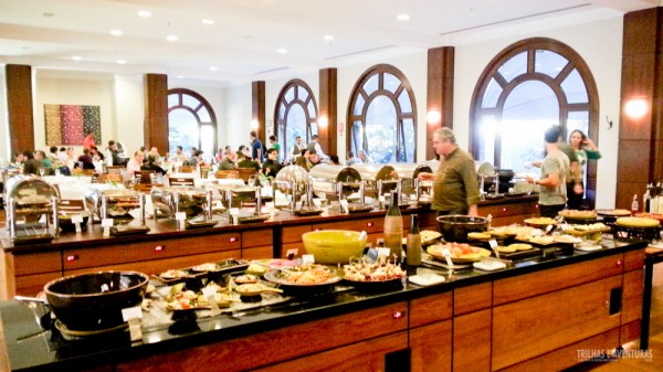 Buffet diferente a cada dia no Restaurante Grande Hotel