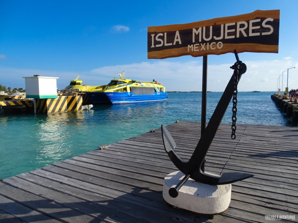 A clássica foto de Isla Mujeres com a âncora no porto