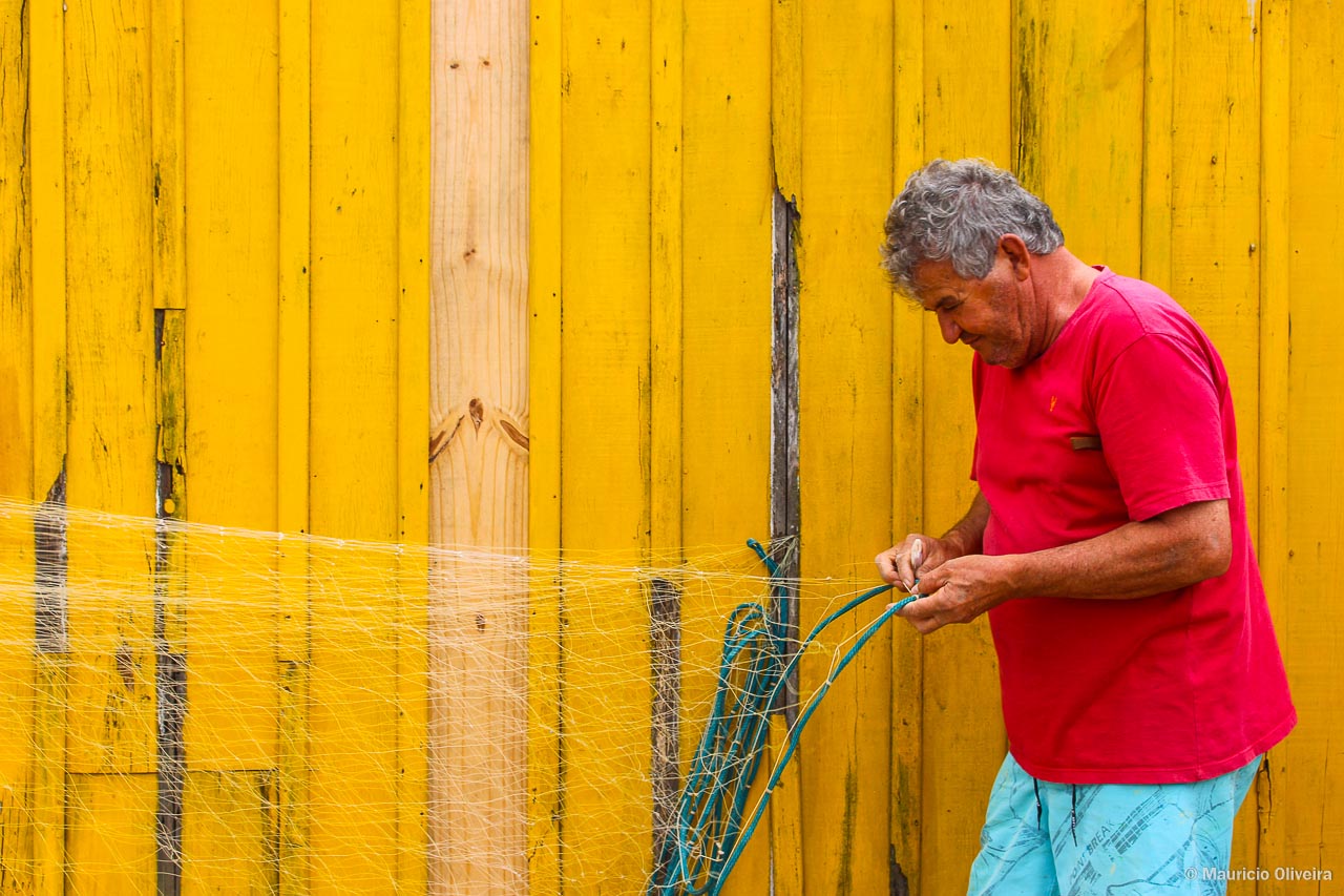Confecção de redes de pesca artesanal em Garopaba - SC