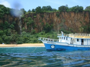 Passeio de Barco - Praia do Sancho