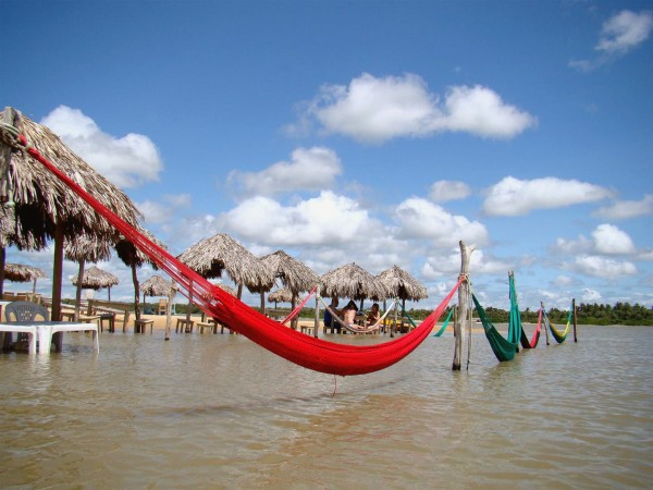 Redes na Lagoa da Torta, em Jericoacoara - CE