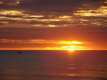 O Pôr-do-sol em Jericoacoara é no mar!