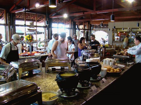 Buffet do Restaurante Porto Canoas