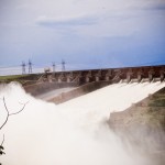 Vertedouro aberto da Itaipu Binacional