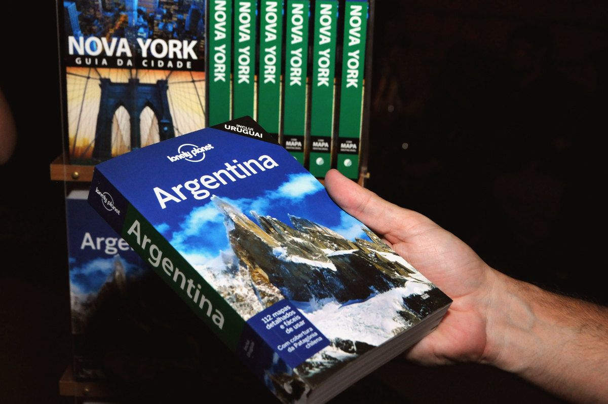 Com o Guia Lonely Planet Argentina na mão! - Divulgação: Globo Livros