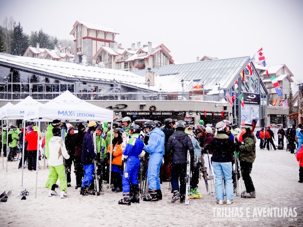 Existem diversas escolas para aprender ski e snowboard em Whistler