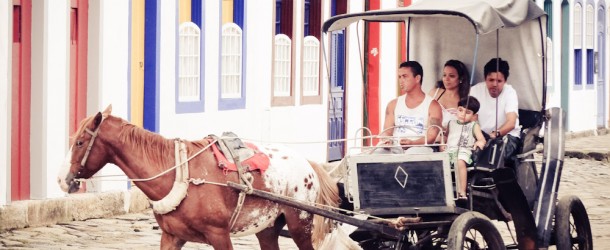 Passeio de charrete em Paraty