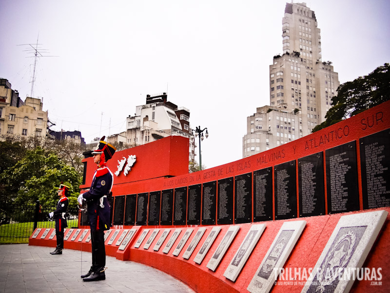 Monumento aos mortos nas Ilhas Malvinas - Buenos Aires