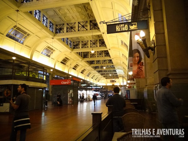 Belíssima arquitetura da Estação Retiro do Ferrocarril Bartolomé Mitre