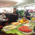 Mesa de frutas no Café da Manhã do Restaurante Demoseille