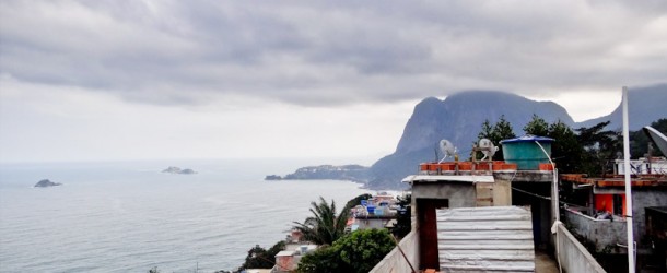 A vista de uma das muitas casas da comunidade do Vidigal