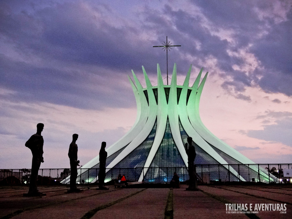 Fim de tarde na Catedral Metropolitana