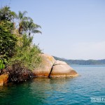 Uma ilha deserta de águas calmas e cristalinas... isso é Paraty!