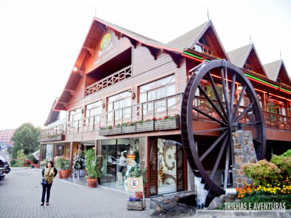 Fachada principal do Bela Vista Café Colonial, em Gramado