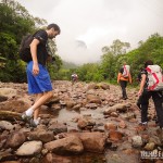 Bons equipamentos e bastões de caminhada evitam acidentes