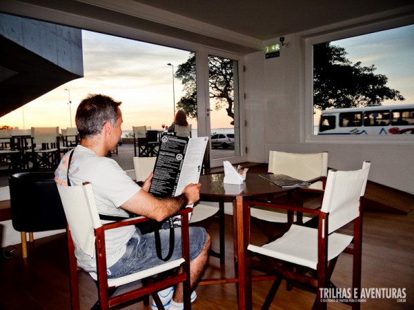 Fazer um lanche com essa vista não é nada mal né?