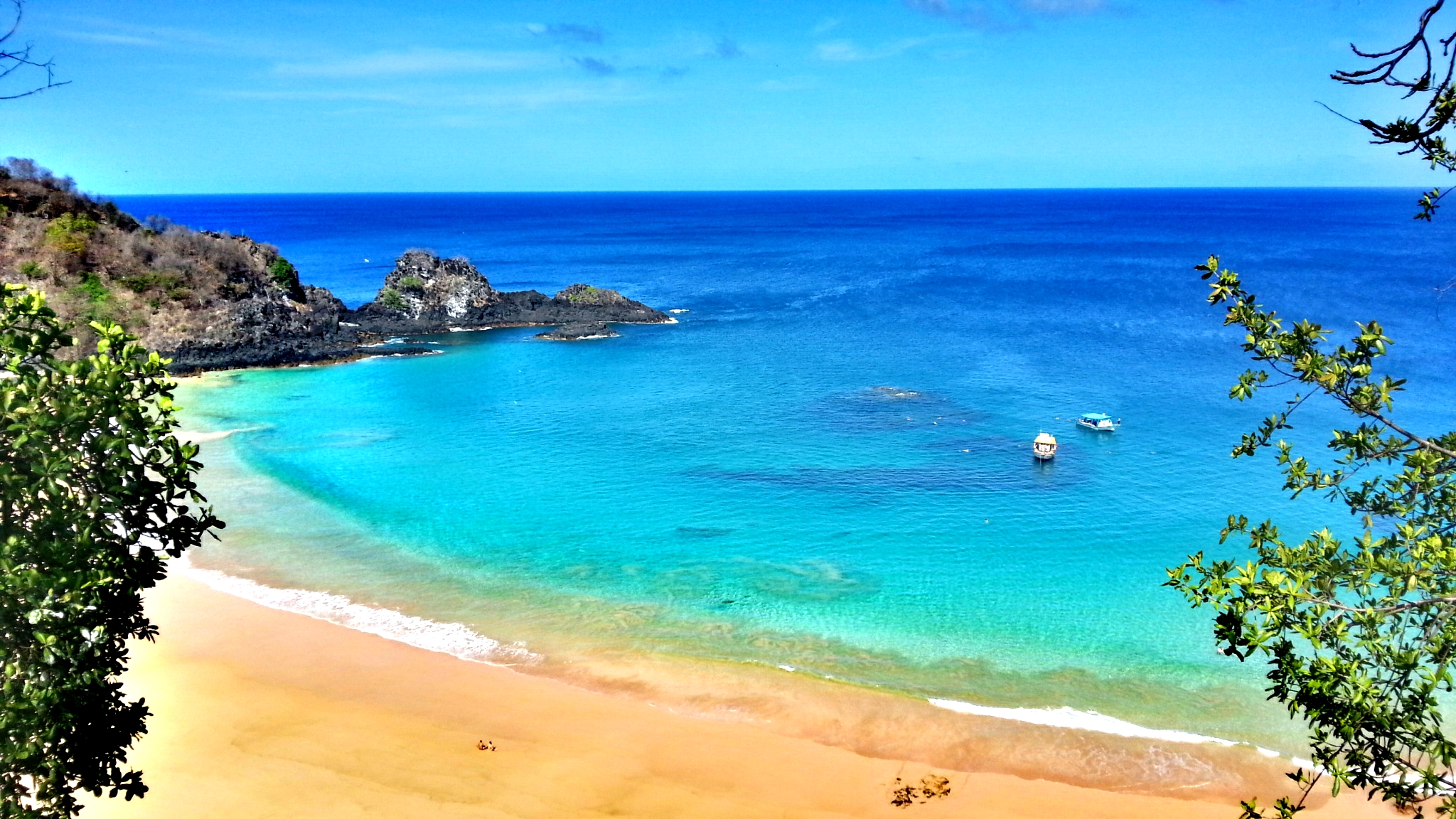 Praia do Sancho - Fernando de Noronha