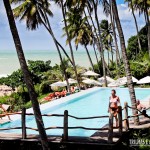 Piscina com borda infinita na Ponta do Pirambu