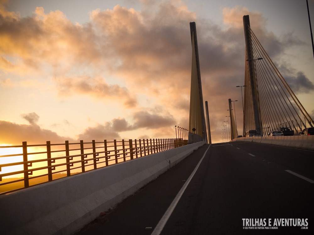 Fim de tarde na Ponte Newton Navarro