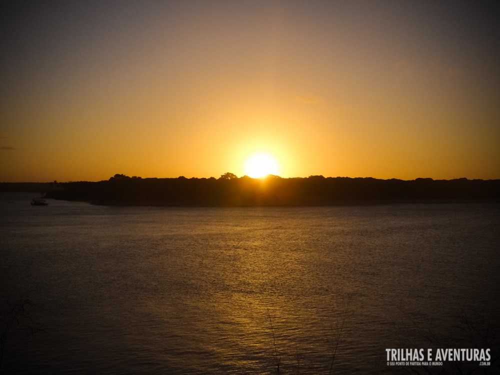 Pôr-do-sol na Lagoa de Guaraíras, um dos mais bonitos de Tibau do Sul -  AVENTUREIROS