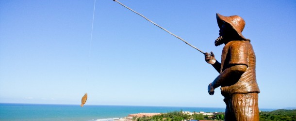 Estátua do pescador de Pipa, no Hotel Sombra e Água Fresca