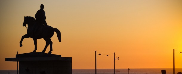 Fim de tarde na Foz do Porto, na Praça Gonçalves Zarco