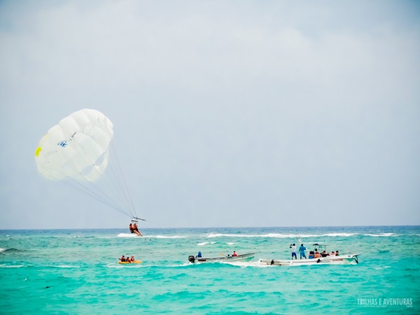 Parasail, diversão nas alturas para ver o mar do Caribe