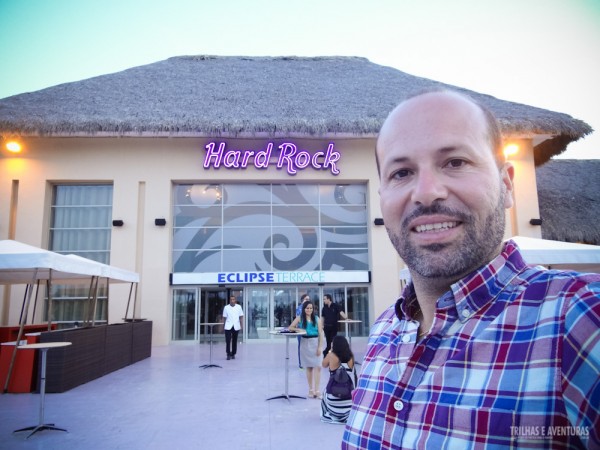 Olha eu aí no Terraço do Hard Rock Hotel e Cassino Punta Cana