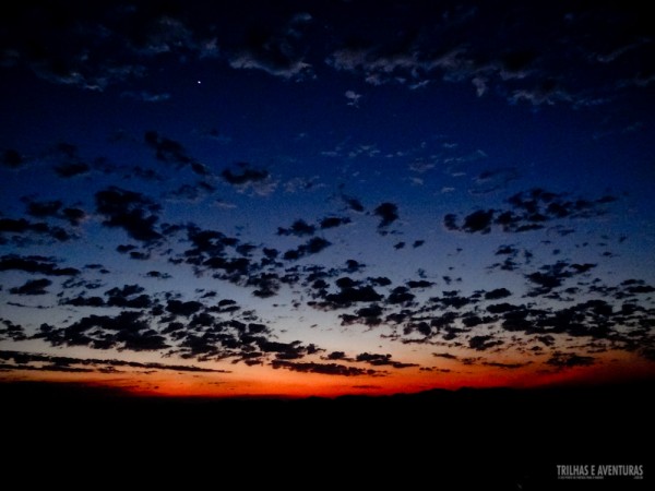 A primeira estrela nem esperou o sol ir embora e já apareceu no céu do Jalapão