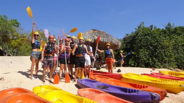 PRE-PA-RA! A Canoagem no Rio Novo é imperdível! - Foto: Roberta Martins