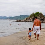 Acredito que seja uma boa praia para famílias com crianças