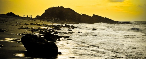 Pôr-do-sol na Pedra Furada em Jericoacoara