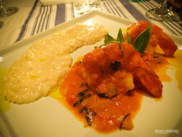 Camarões VG ao molho de tomates frescos com risoto