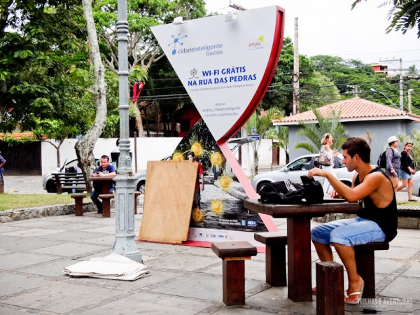 O Wi-Fi é Grátis em toda Rua das Pedras... mas nem sempre funciona