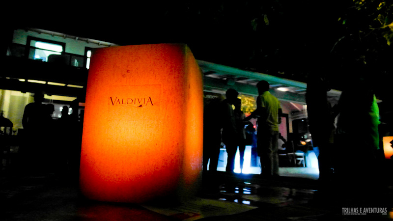 Valdivia – Lounge e gastronomia contemporânea no Porto da Barra em Búzios