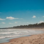 A Praia do Diogo é praticamente deserta