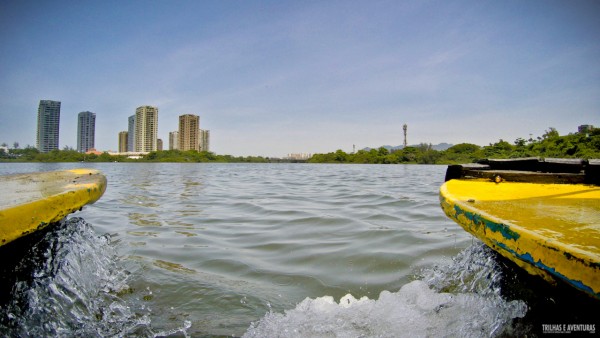 Dia lindo para um passeio de barco pela Lagoa de Marapendi