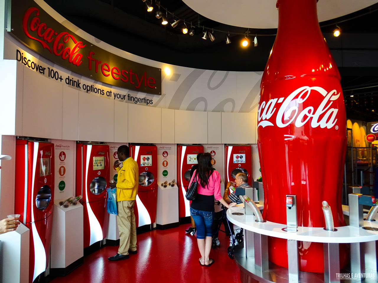 Área de degustações de TODOS os produtos feitos pela Coca-Cola