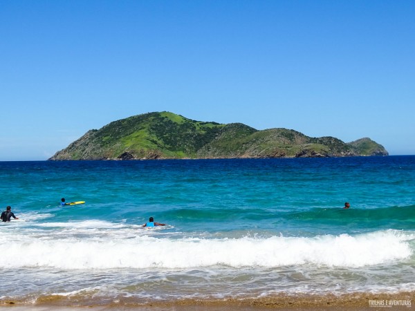 Essa ilha da Praia Brava é muito parecida com a da Praia do Leão, em Fernando de Noronha