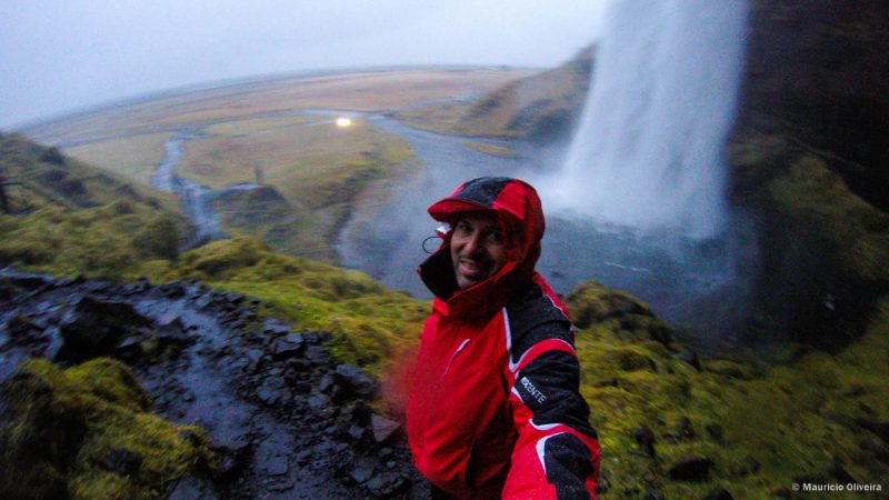 Seljalandsfoss vista da lateral...