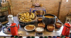 Barreado, típica gastronomia de Morretes