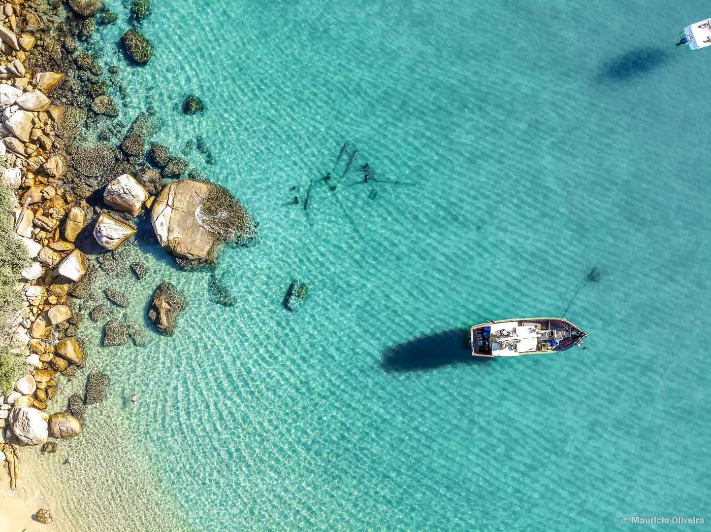 Praia dos Meros, em Ilha Grande - RJ