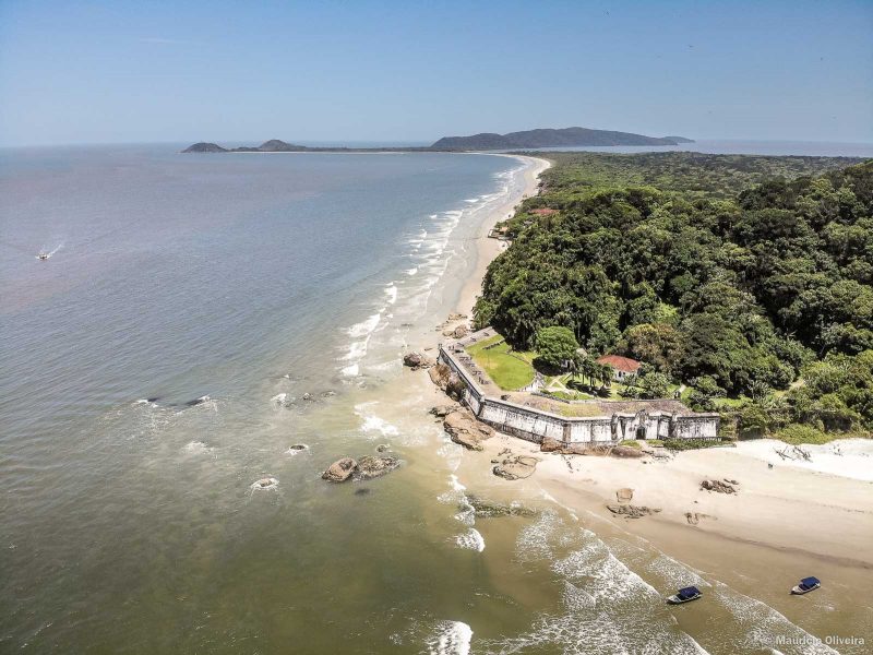 Vista aérea da Fortaleza na Ilha do Mel